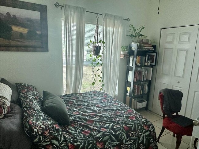 Building Photo - 310 21st Ave S