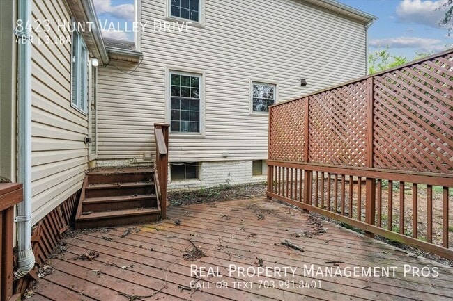 Building Photo - 8423 Hunt Valley Dr