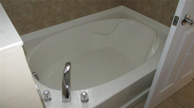 Building Photo - 9735 Fenrose Terrace