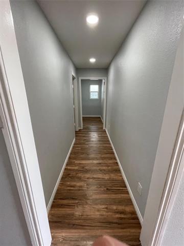 Building Photo - 1208 E Magnolia Ave