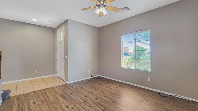 Building Photo - Gorgeous Home with Master Bedroom Downstairs!