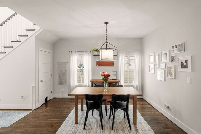 Building Photo - 429 Westboro Dr