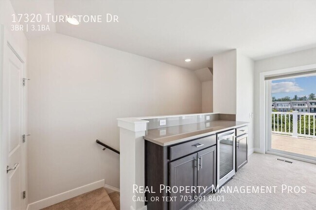 Building Photo - 17320 Turnstone Dr