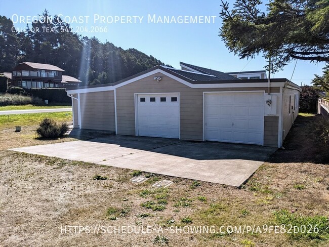 Building Photo - Beautiful Bayshore beach house