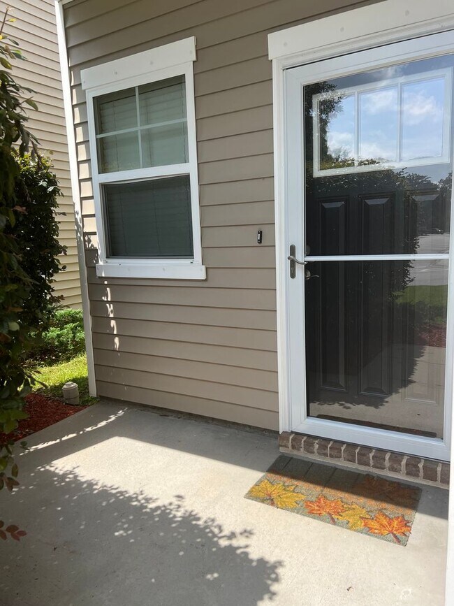 Building Photo - Lovely Home in Palmetto Pointe!-FREE Month Special!