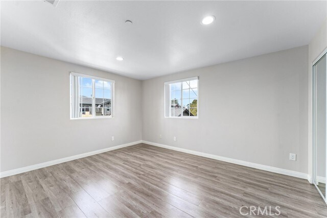 Building Photo - 435 Cerritos Ave
