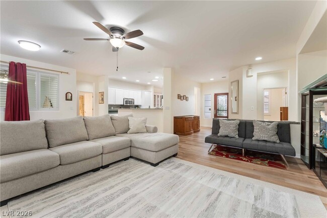 Building Photo - 2565 Leighton Ave