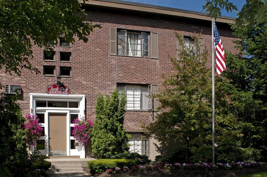 Tivoli Park Apartments 469 Livingston Ave Albany NY 12206 Apartment
