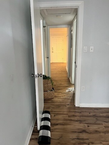 Building Photo - 200 E 10th Ave