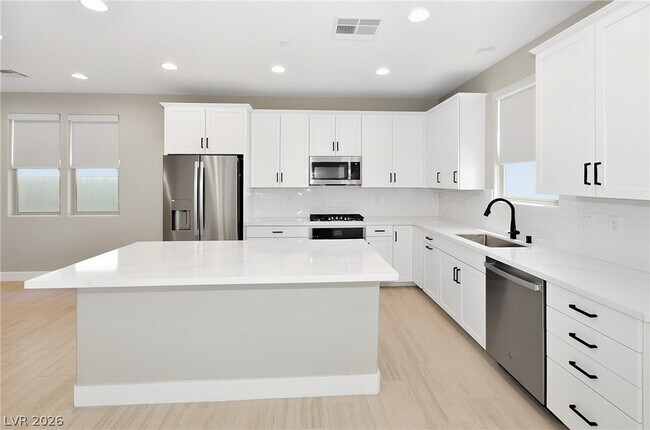 Building Photo - 11807 Pandion Ave