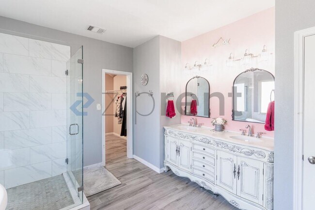 Building Photo - 18421 Shallow Pool Dr