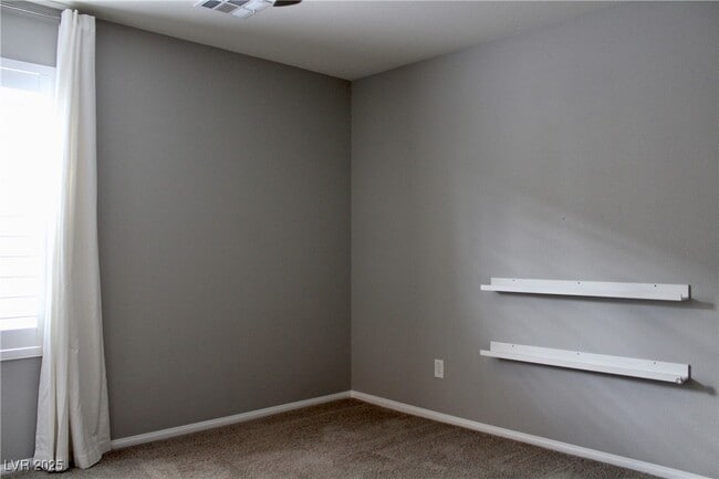 Building Photo - 3162 Casalotti Ave