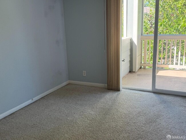 Building Photo - 3660 Knollwood Terrace