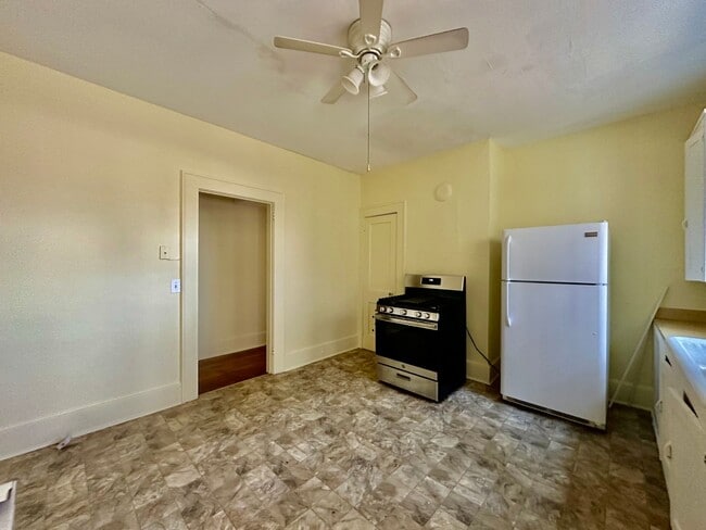 Building Photo - Rockmart Rental
