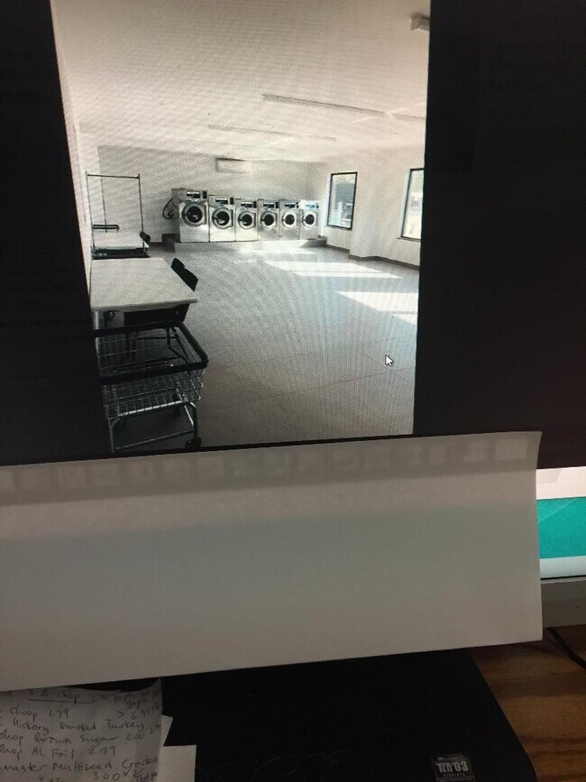 Laundry Room - 6298 Woodhaven Blvd