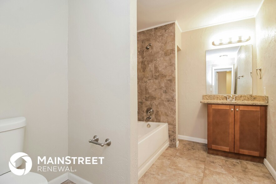 Building Photo - 4525 Sugartown St