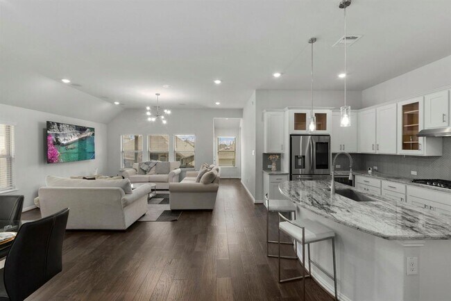 Building Photo - 220 Algaroba Loop