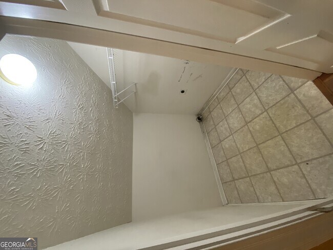 Building Photo - 705 Morgans Ridge Dr