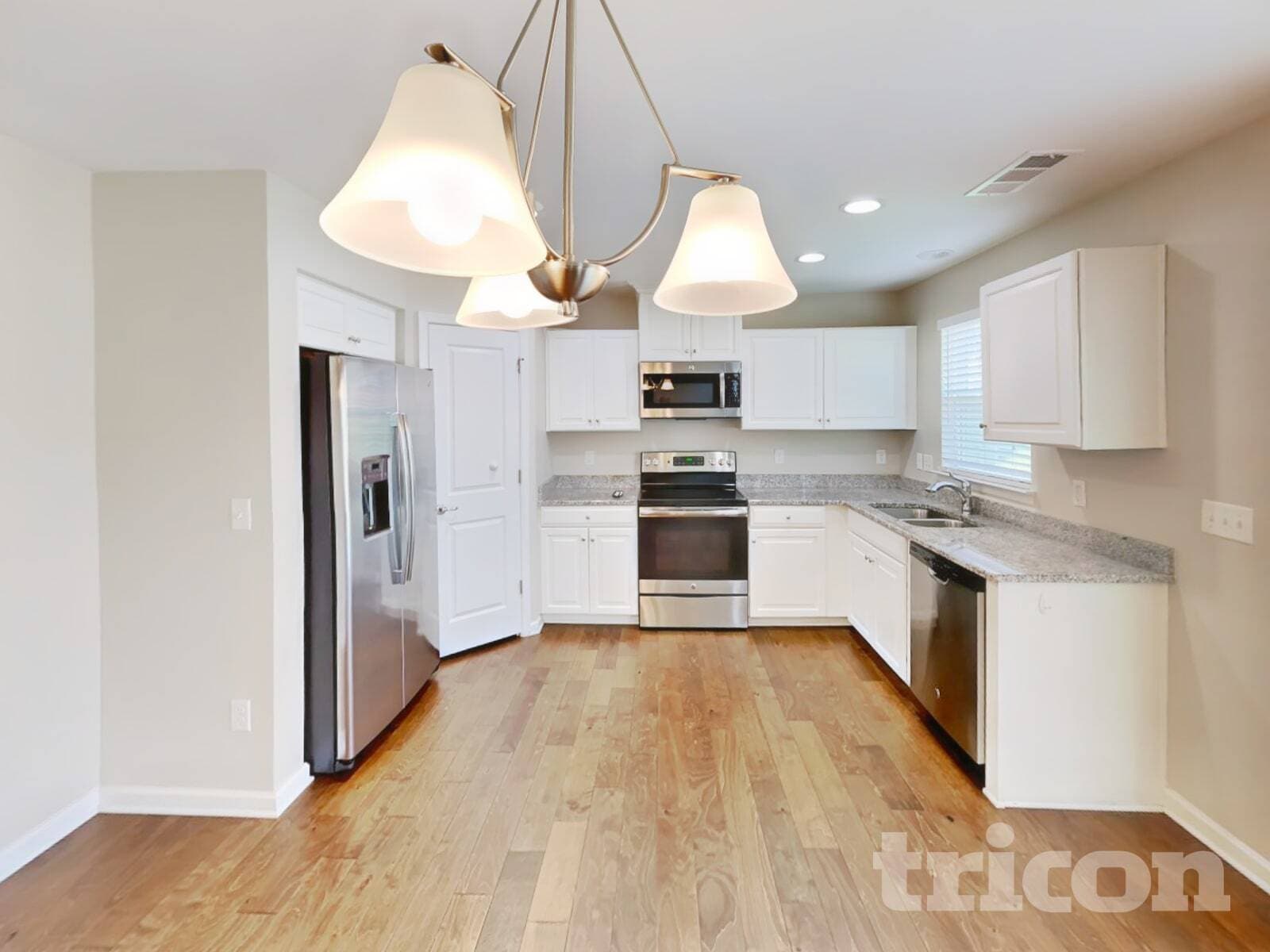 Building Photo - 2904 Cherry Point Ln