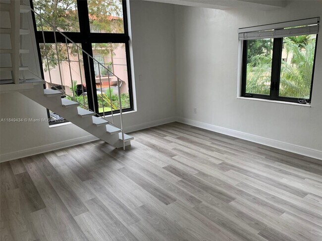 Building Photo - 24 Calabria Ave