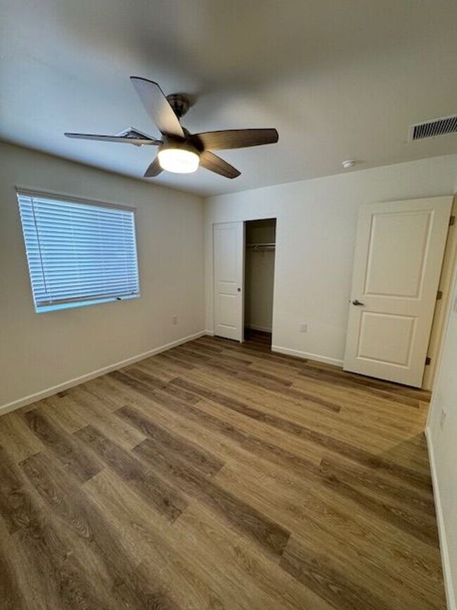 Building Photo - 2445 S Clovis Place-
