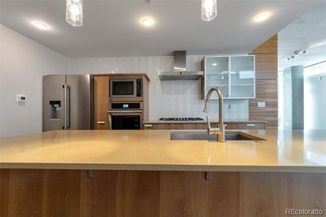 Building Photo - 1620 Little Raven St