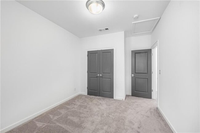 Building Photo - 501 Burton Dr