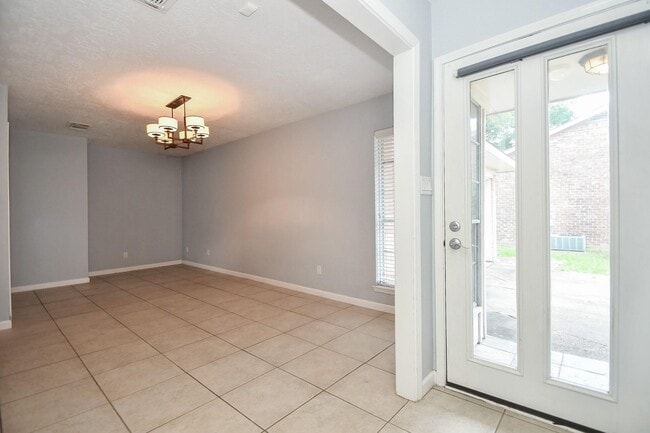 Building Photo - 12927 Westmere Dr
