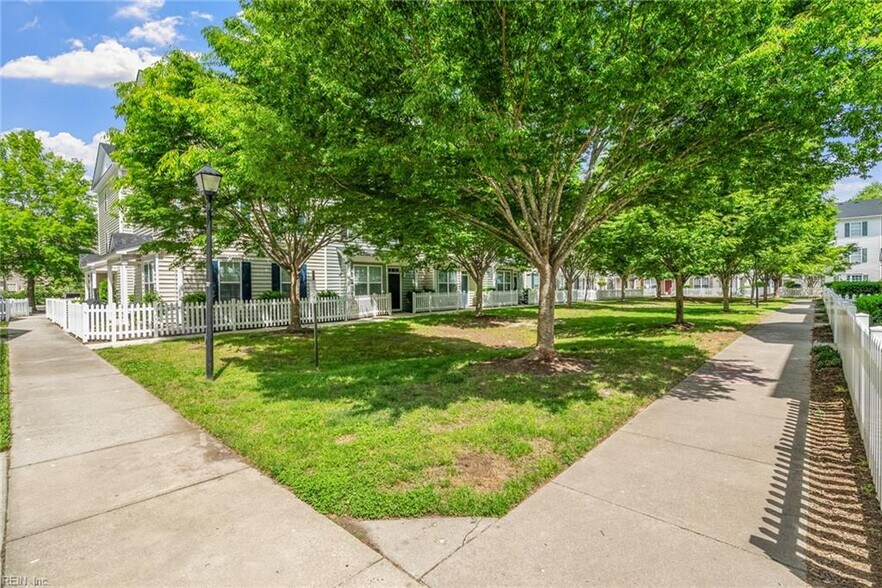 Building Photo - 2014 Gentry St