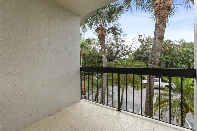 Building Photo - 11311 Pond View Dr