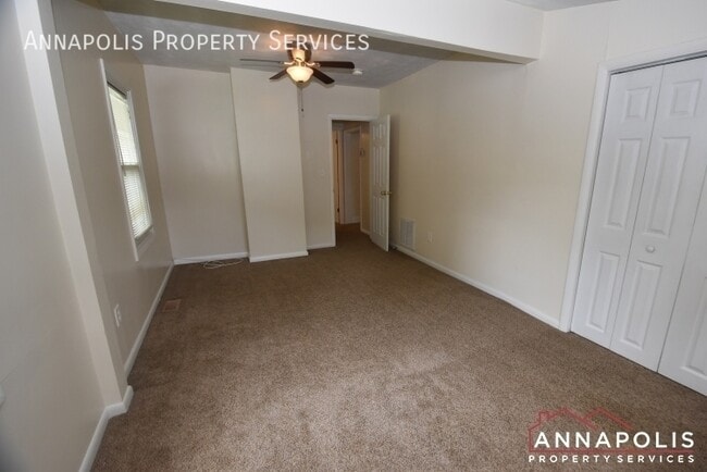 Building Photo - 1395 Bayside Dr