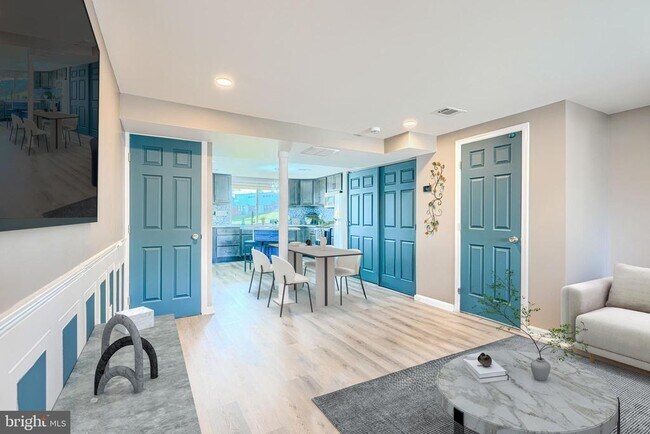 Building Photo - 800 Seckel Ct