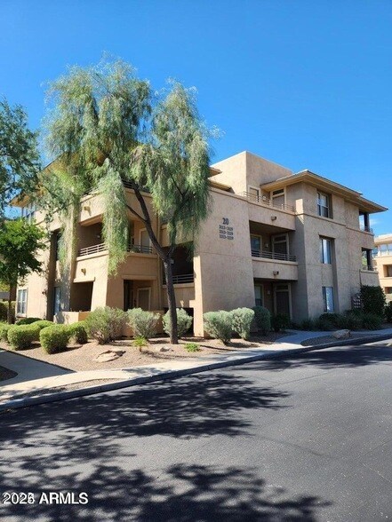 Building Photo - 20100 N 78th Pl
