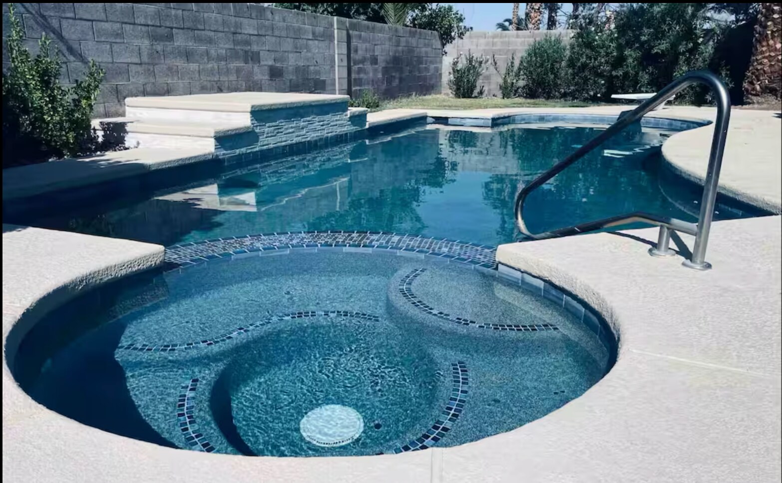 Building Photo - 1966 Rockledge Dr