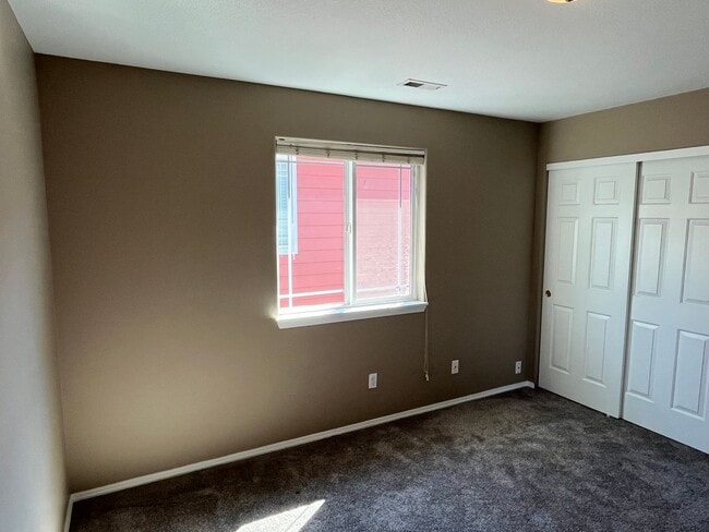Building Photo - 3-Bedroom Home in vibrant Kenton neighborh...