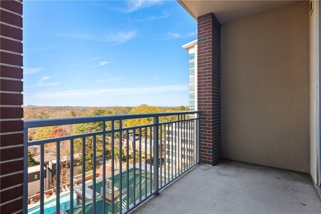 Building Photo - 1820 Peachtree St NW