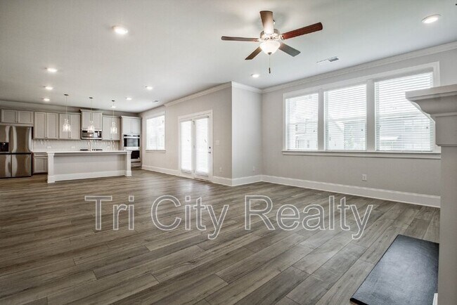 Building Photo - 602 Skye Ct