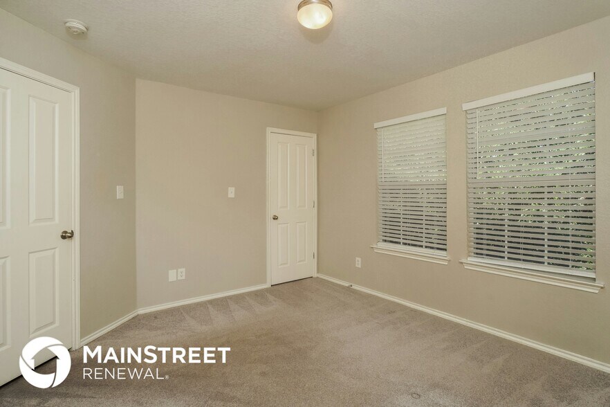 Building Photo - 3514 Alonzo Fields