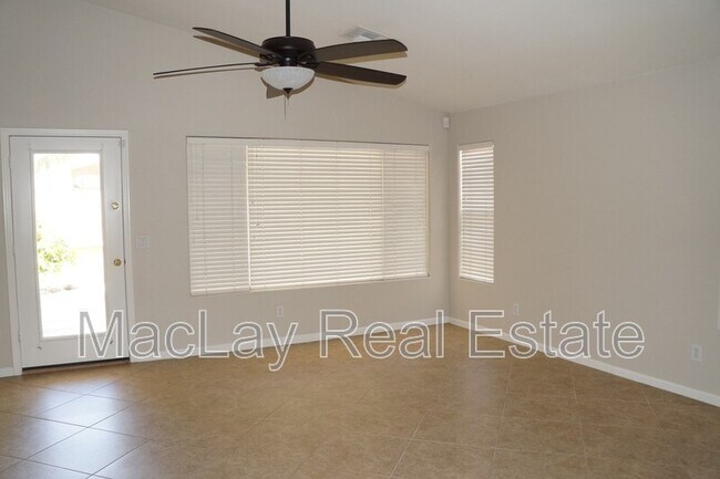 Building Photo - 3418 W Adobe Dam Rd
