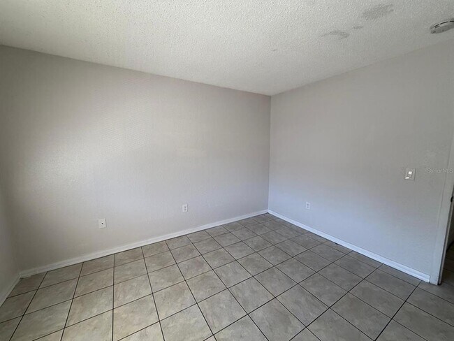 Building Photo - 4349 S Semoran Blvd