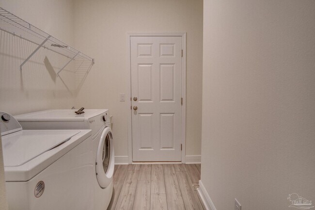 Building Photo - 4620 Sago Palm Cir