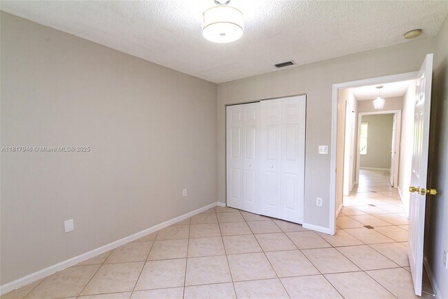 Building Photo - 11811 SW 8th St