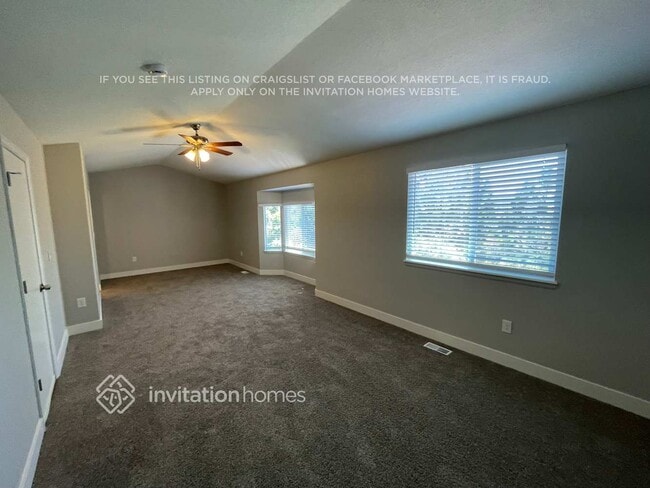 Building Photo - 4892 N Silverlace Dr