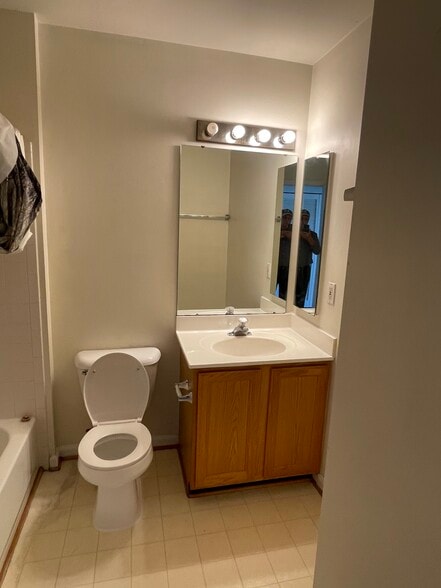Building Photo - 9336 Fringe Tree Ln