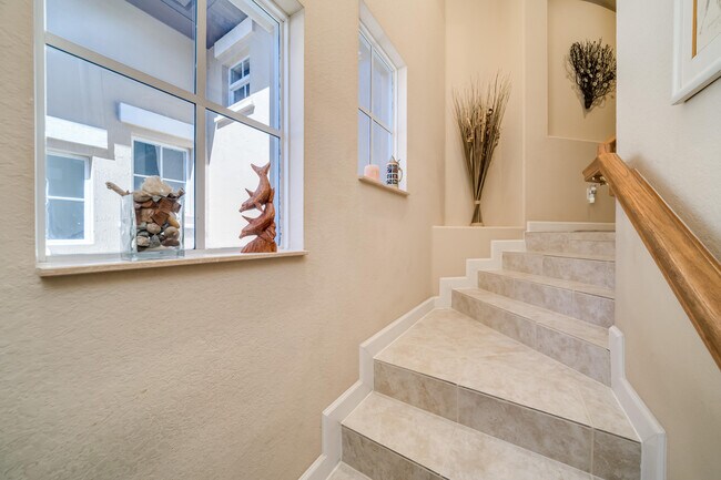 Building Photo - 8348 NW 127th Ln