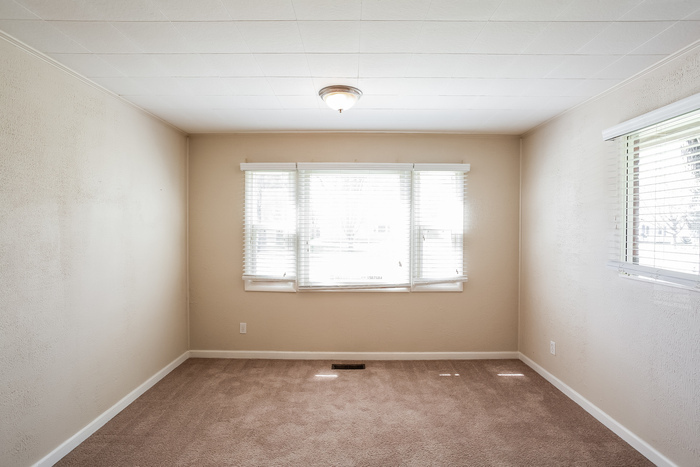 Building Photo - 1410 Hamilton Dr
