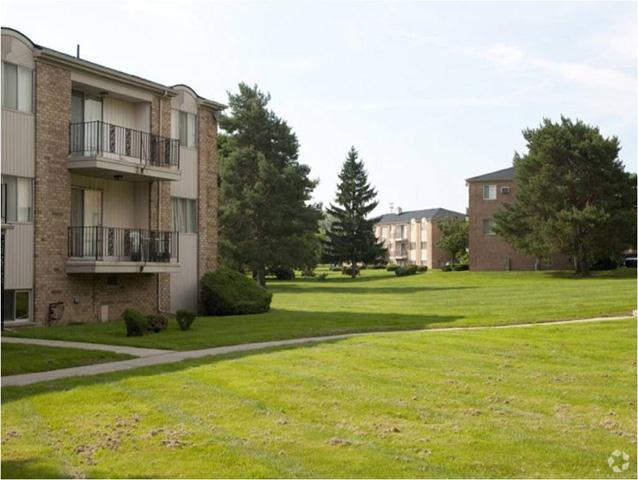 Building Photo - River Forest Apartments