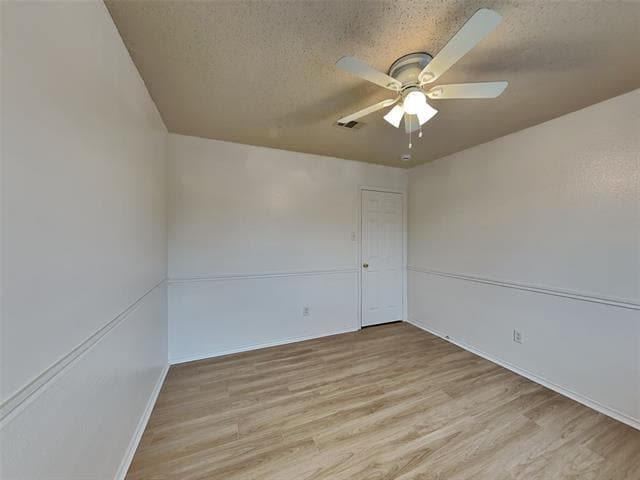 Building Photo - 8213 Cedarcrest Ln