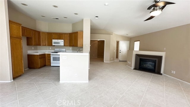 Building Photo - 22832 Canyon View Dr