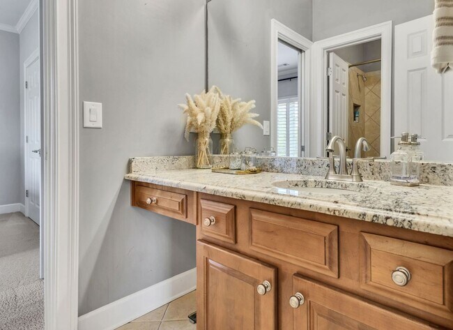 Building Photo - Fully Furnished 4 Bedroom, 3.5 Bath w/ 3 Car Garage and Unfinished Basement in Governors Club